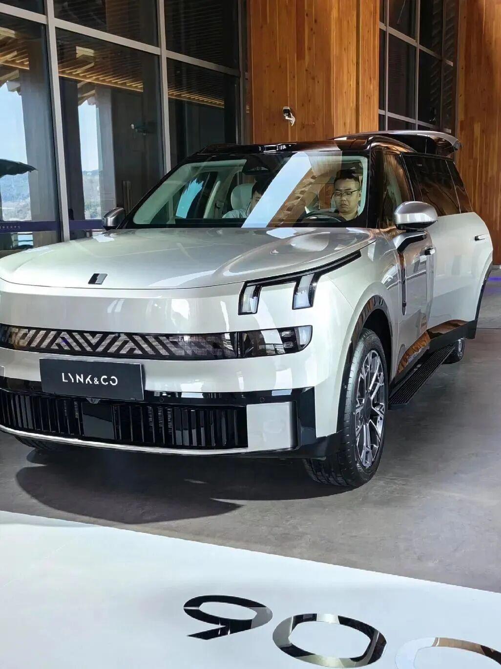 别装了！这SUV比你更懂礼貌，凭什么？或许您会发现，在驾车过程中，即便是您本人，