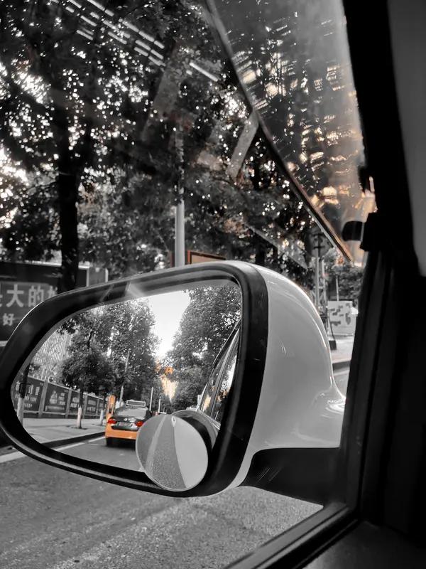 别再内耗了：人生最好的活法，是放过自己你有没有过这样的时刻？深夜躺在床上毫