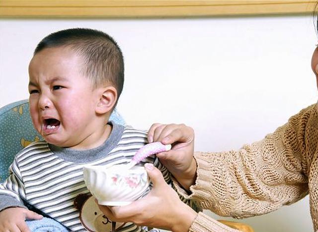 孩子不爱吃饭, 很可能是缺锌了, 用4招让孩子吃麻麻香