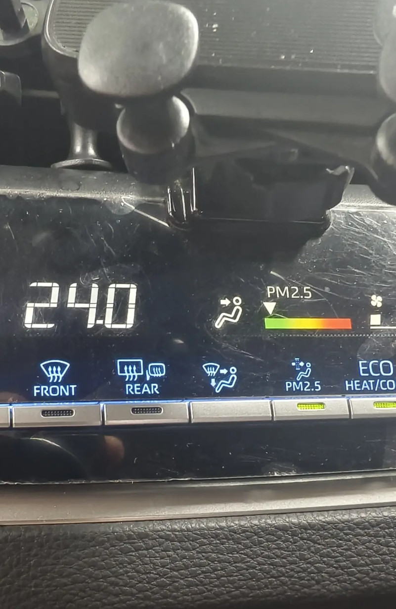 电车和油车汽车空调比拼！开了电车在开油车，夏天感觉许多电车的空调是垃圾中的垃圾