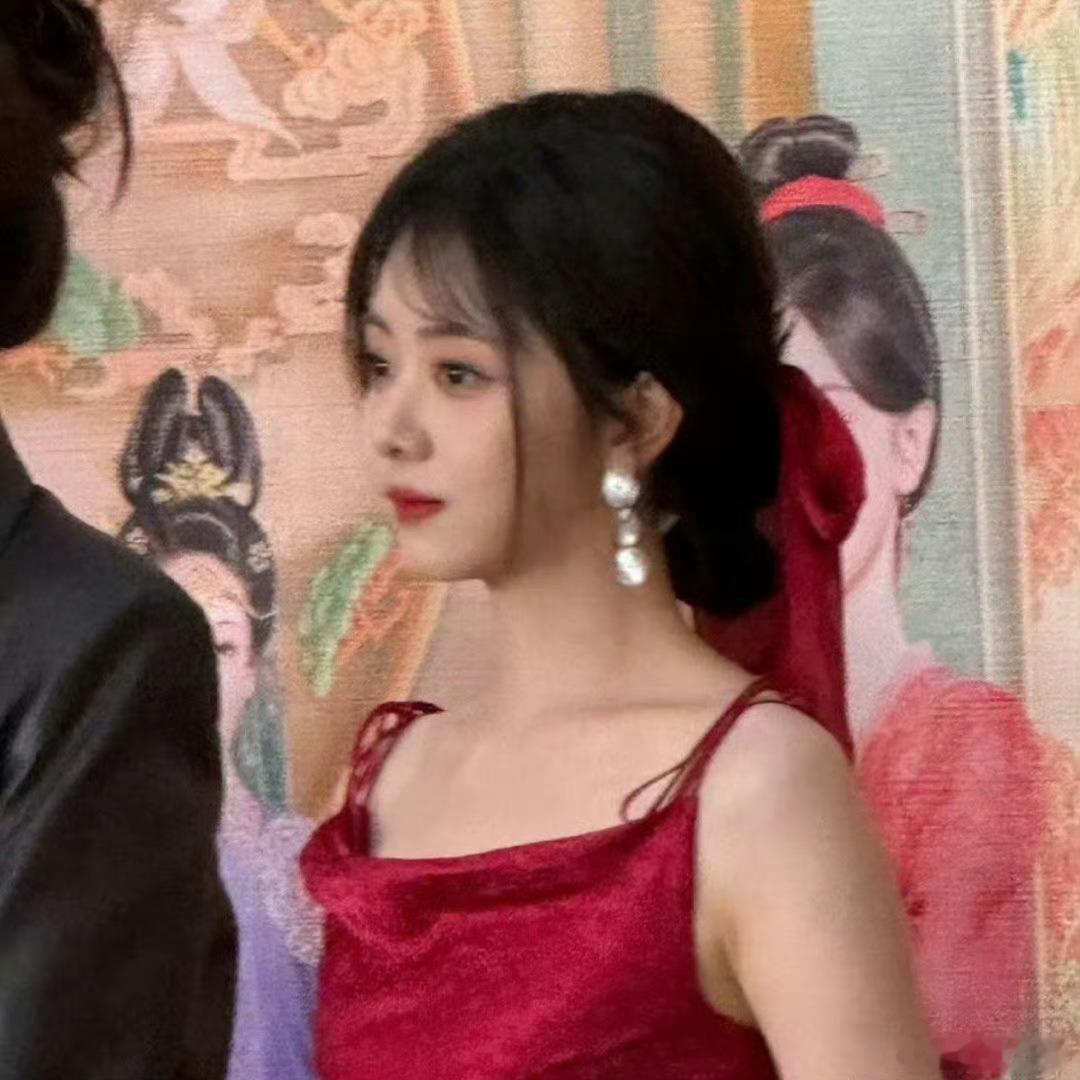 简直惊为天人谭松韵你有这样的脸做什么都会成功的​​​