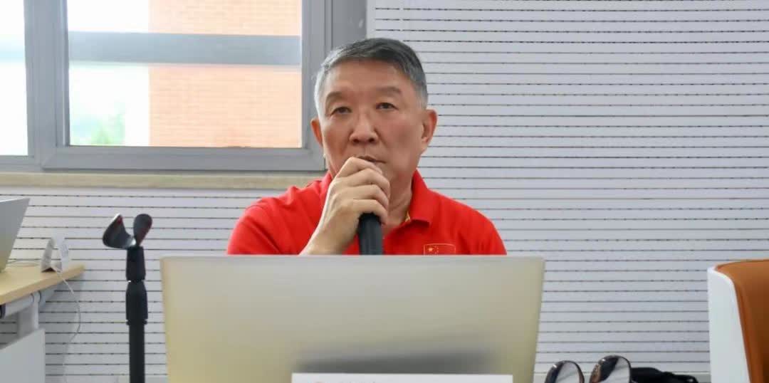 对不起，宫鲁鸣，我实在忍不住了，就算所有女篮粉丝骂我，我也要说上一句，你
