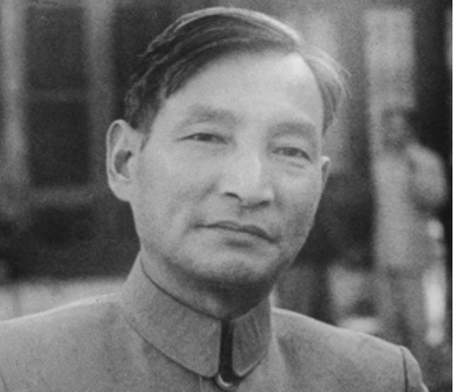 1947年东北解放军俘虏了一位国民党的少校。当解放军要送他去改造的时候，这个人一