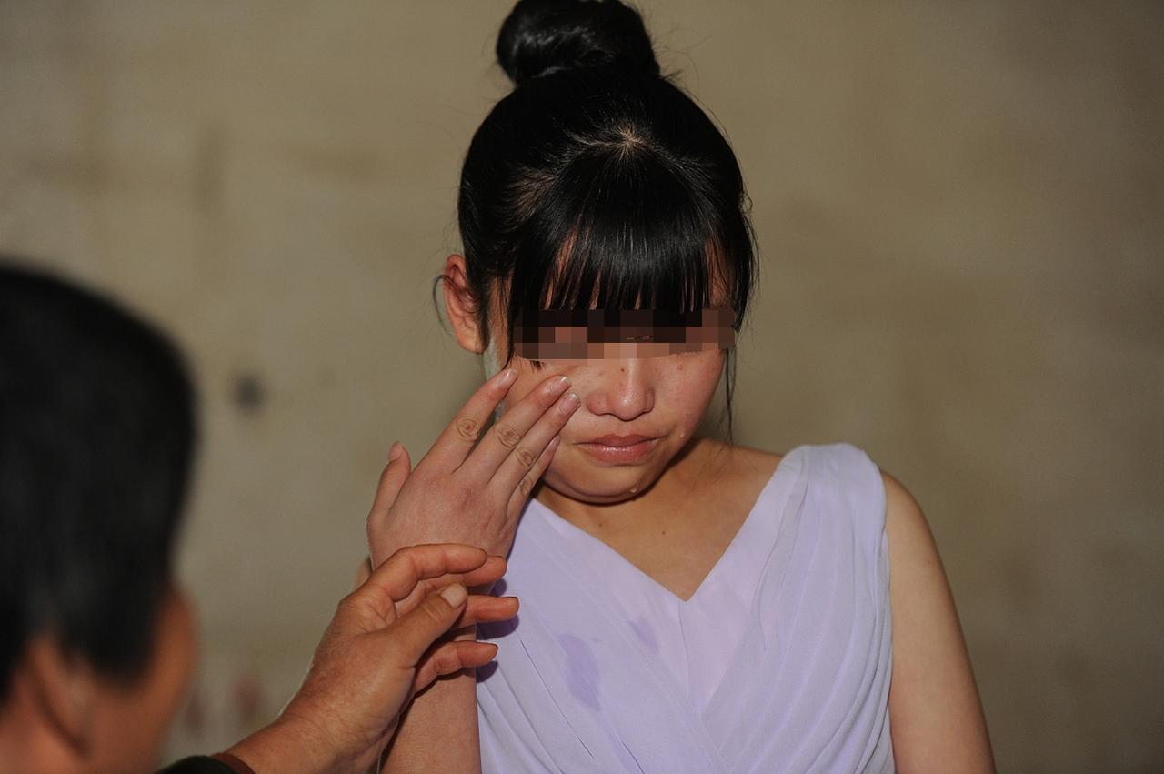 “年龄小不该成为不懂事的理由”！河南三门峡，一男子去换轮胎，付钱时却发现卡里一分