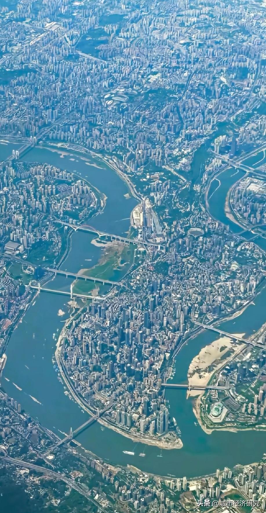 2026年上半年中国GDP增长量比直辖城市重庆GDP总量还要更高一些，2026年
