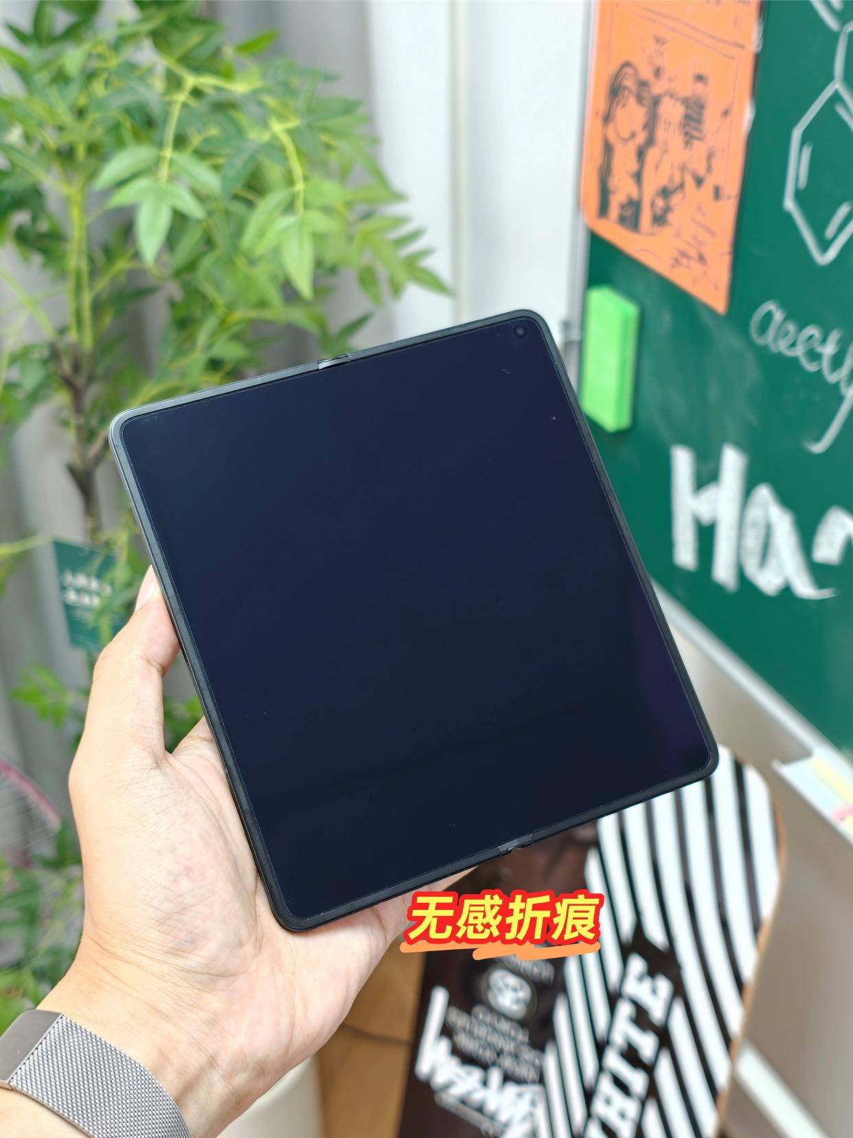 每年618都在观望折叠屏，今年终于下决心入了！真心劝一句：选折叠屏别只看参数，折
