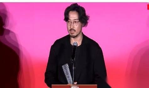 我跟你说，东京电影节这事儿，最有意思的根本不是谁拿了影帝。是白百何那句：“还能