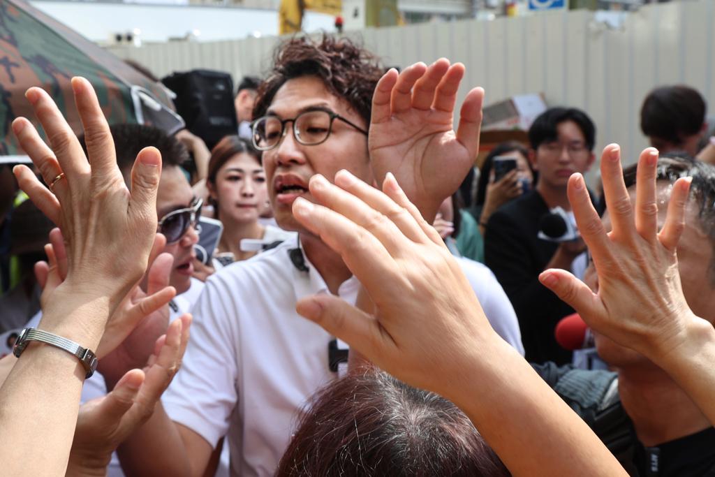 “洋流”真被掀起来了？沈富雄爆深绿友人惊人反应2026年台北市长选举进入倒数，