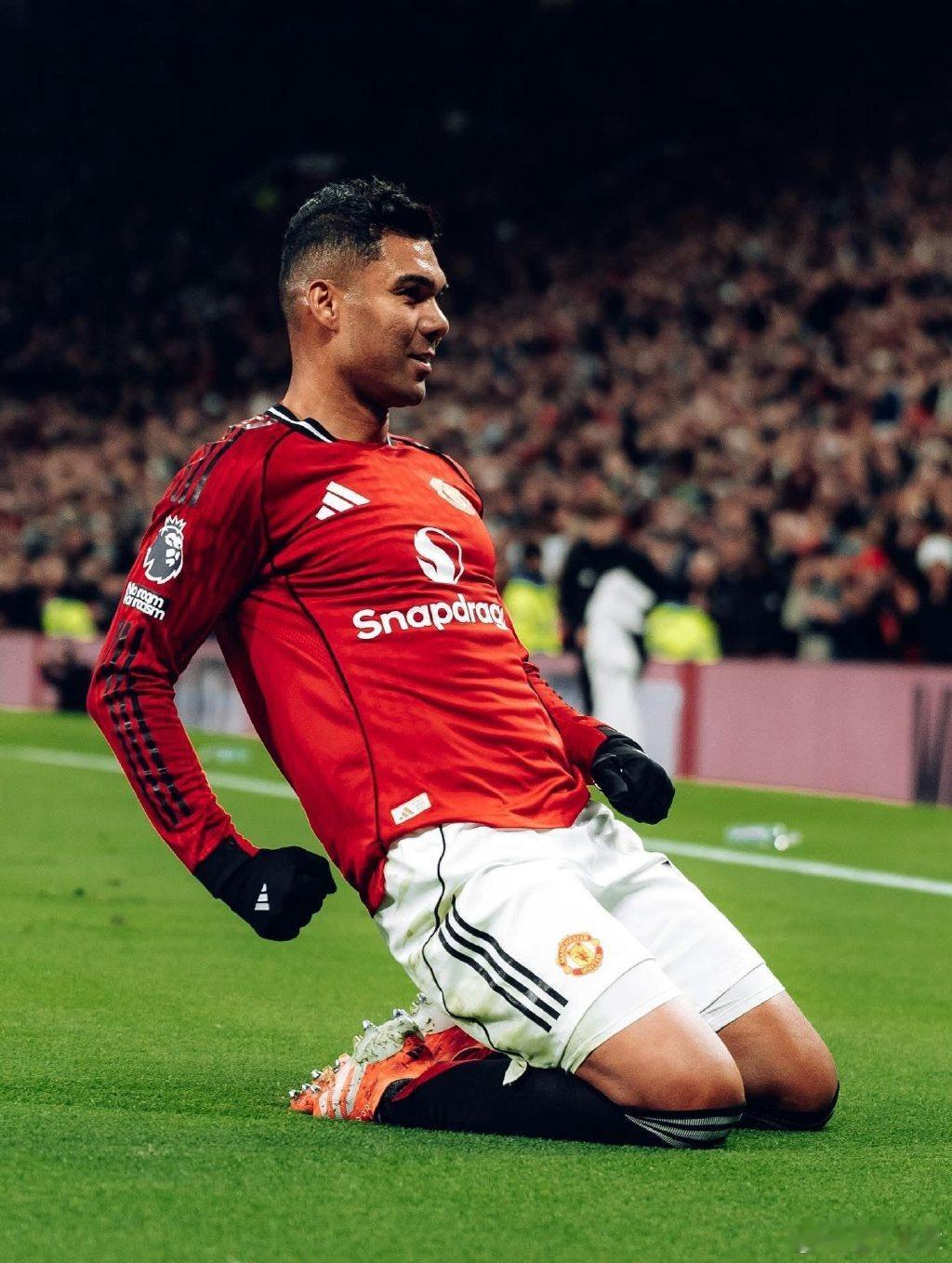 上任即焕新！卡里克三板斧盘活曼联曼联换帅立竿见影，临时主帅卡里克上任后多维度整改