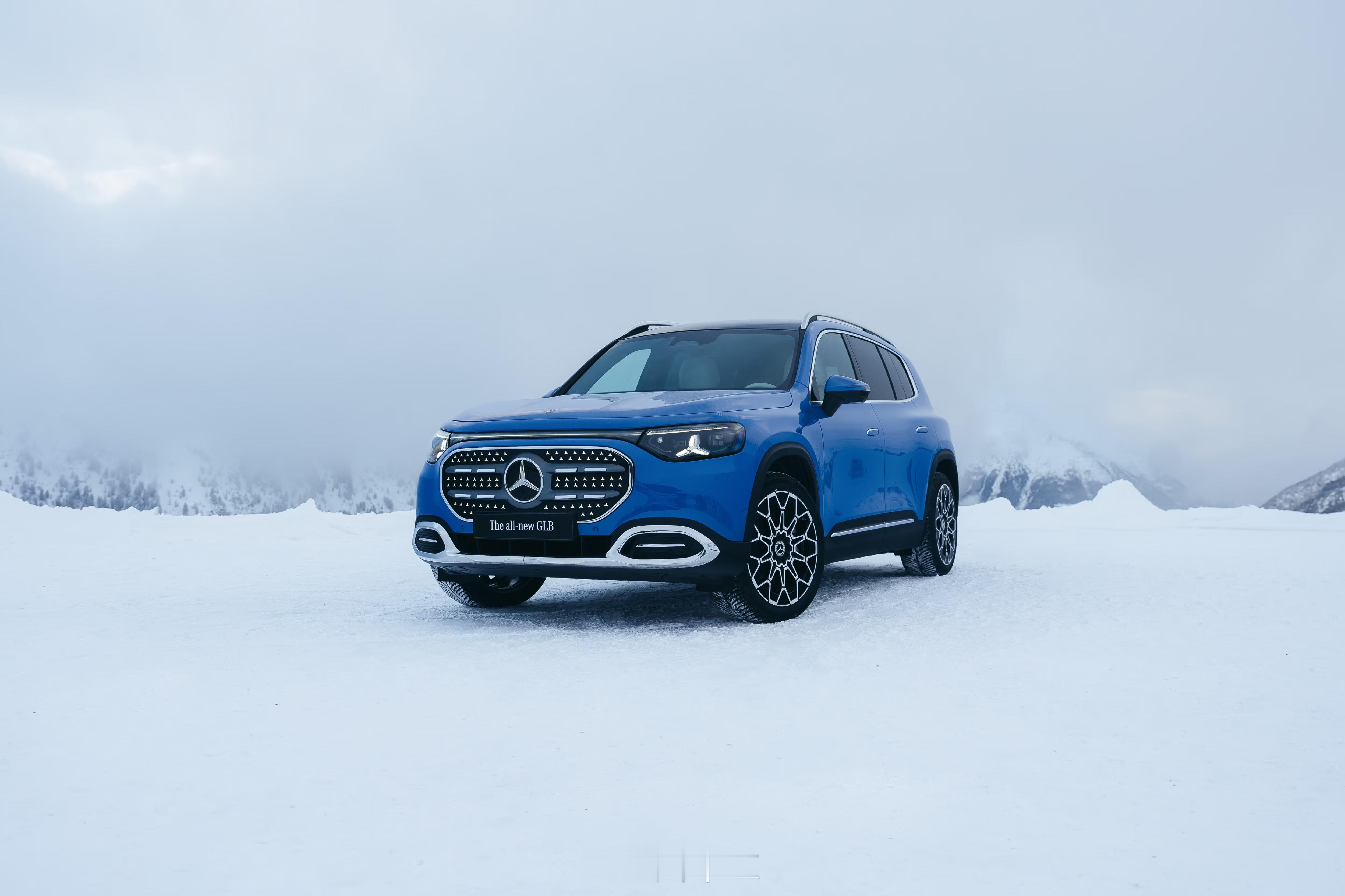 全新一代奔驰GLB发布~这颜值怎么样？奔驰glb奔驰