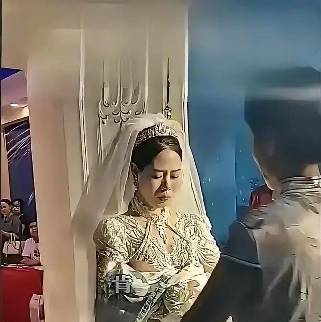 陕西省一对新人结婚，新娘却帶了个只有一个多月大的侄子，一起到了新郎家，婆婆还高兴