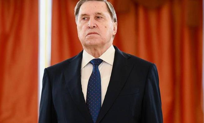 据英国《金融时报》报道，克里姆林宫用粗鲁言辞回绝马克龙顾问让欧洲参与乌克兰谈判的