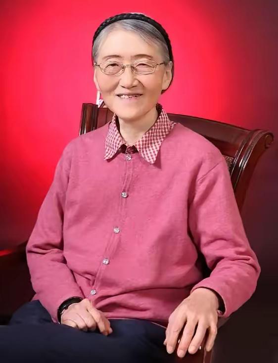 谁能想到，上海医学院高材生吴兰成，本该在大医院穿白大褂救死扶伤，却被派到零下40