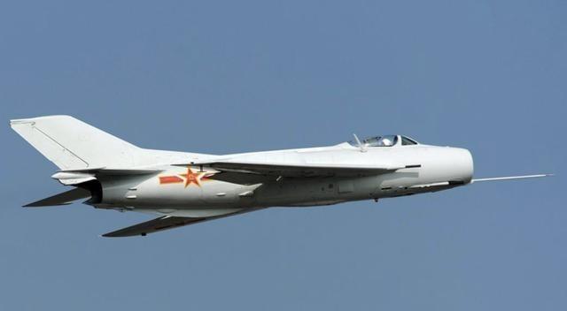 一个大家都不知道的冷知识，二战后全球击落美军战机最多的是中国战机，直接让美军专门