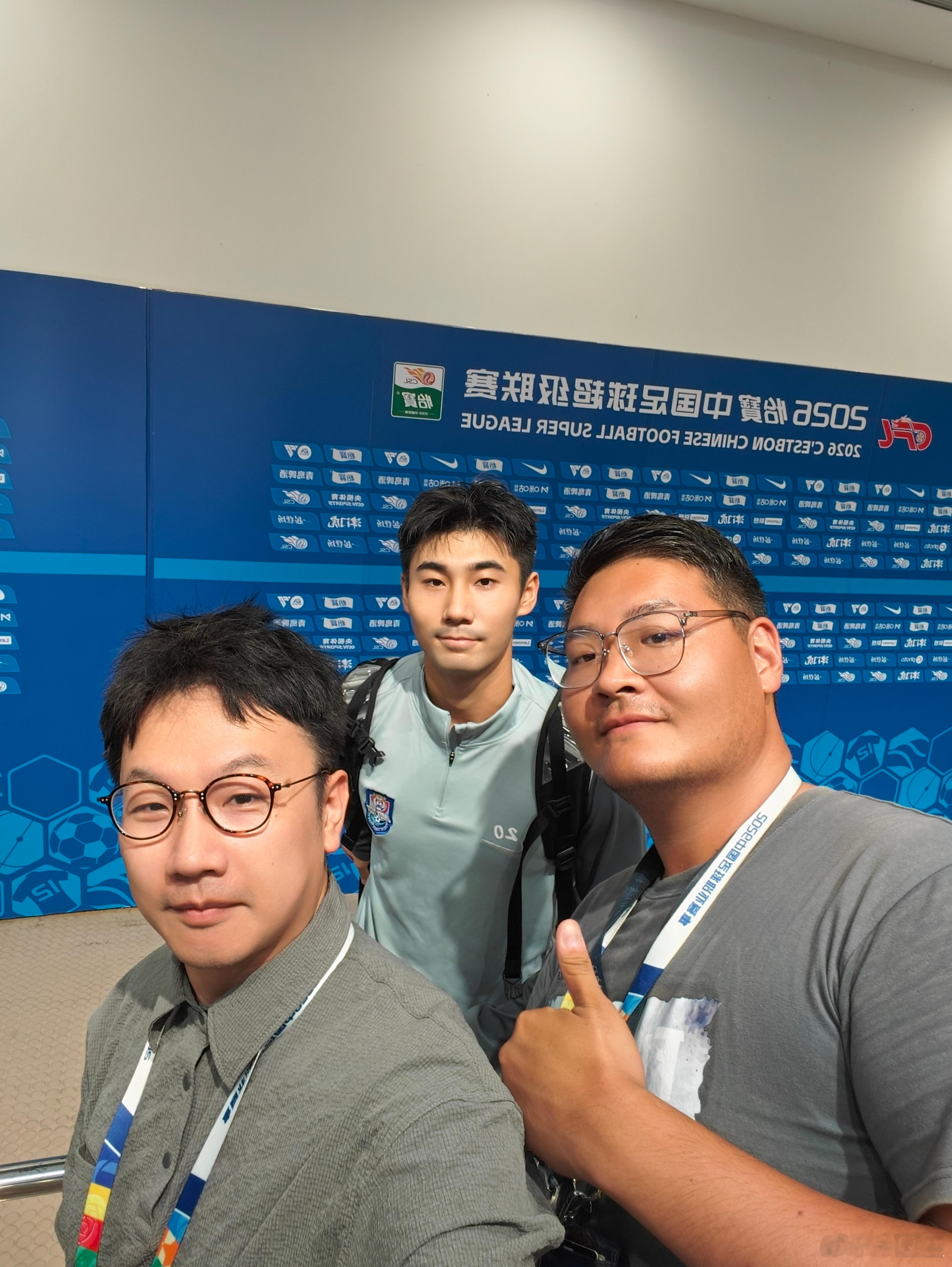 不相信有完成不了的任务，不相信有克服不了的困难，不相信有战胜不了的敌人!天津津门