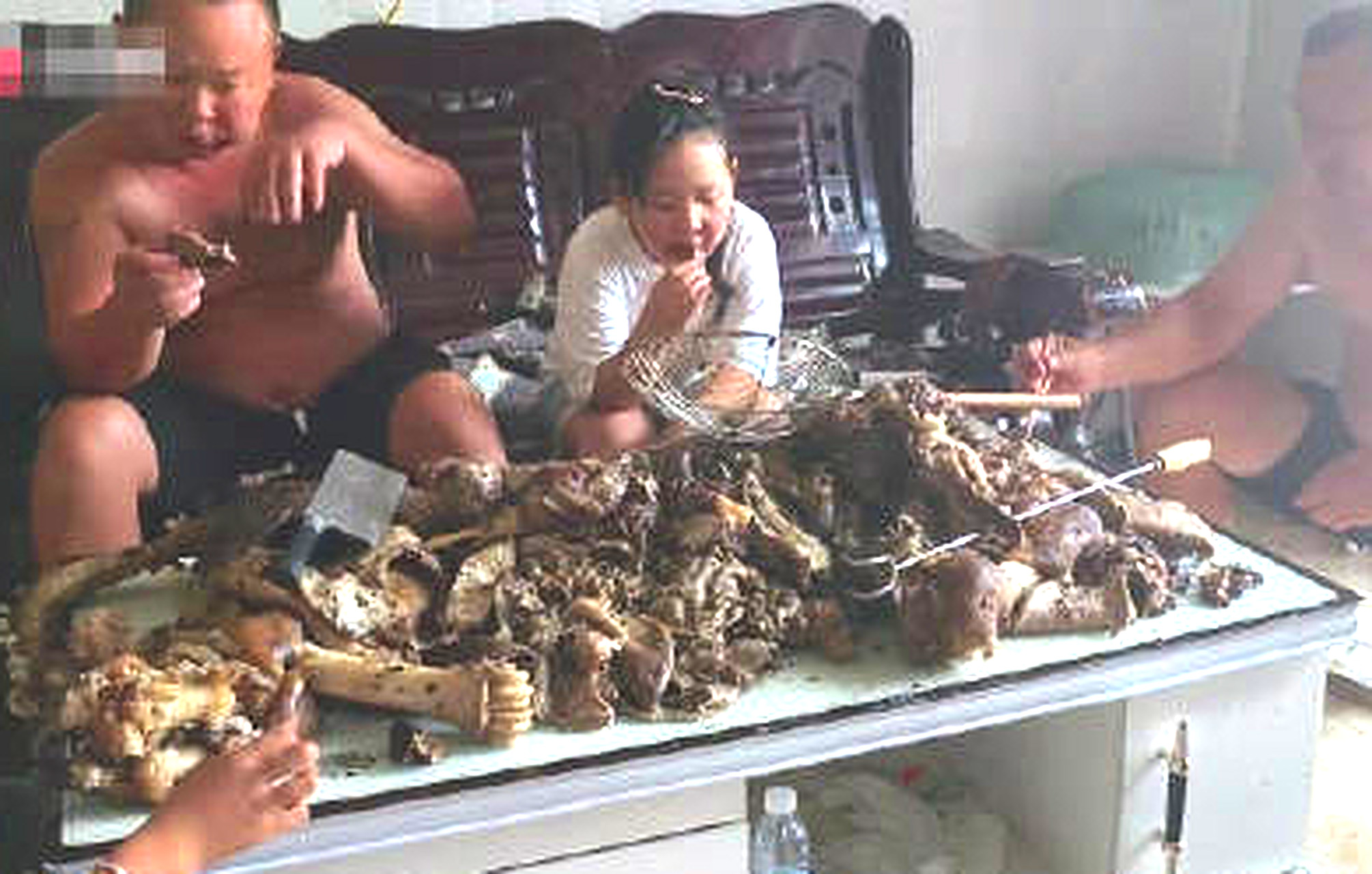 边吃边看西游记肯定特别爽