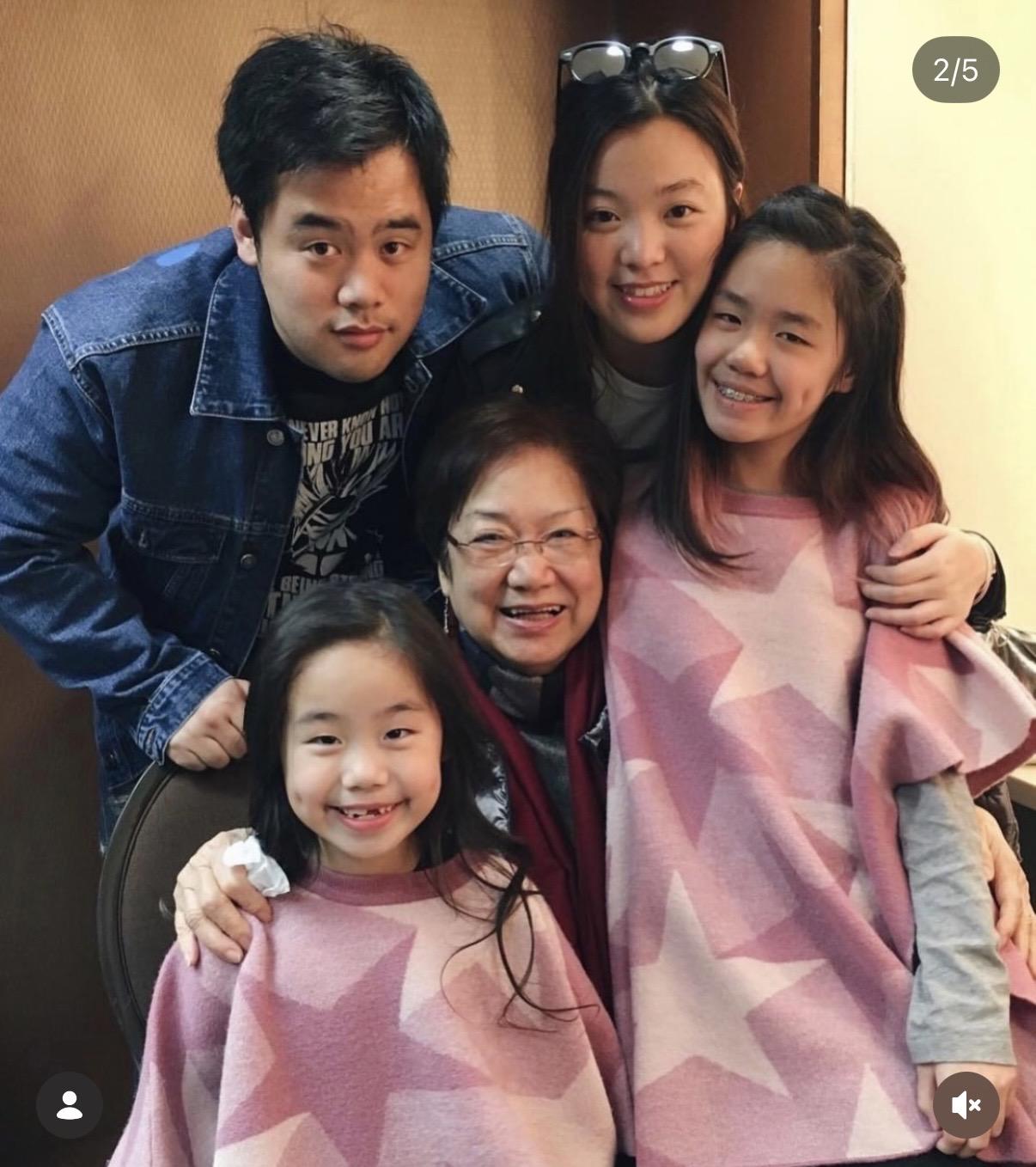 钟镇涛的母亲在美国离世了，享年101岁。钟镇涛夫妇及其子女都已经远赴美国奔丧，送
