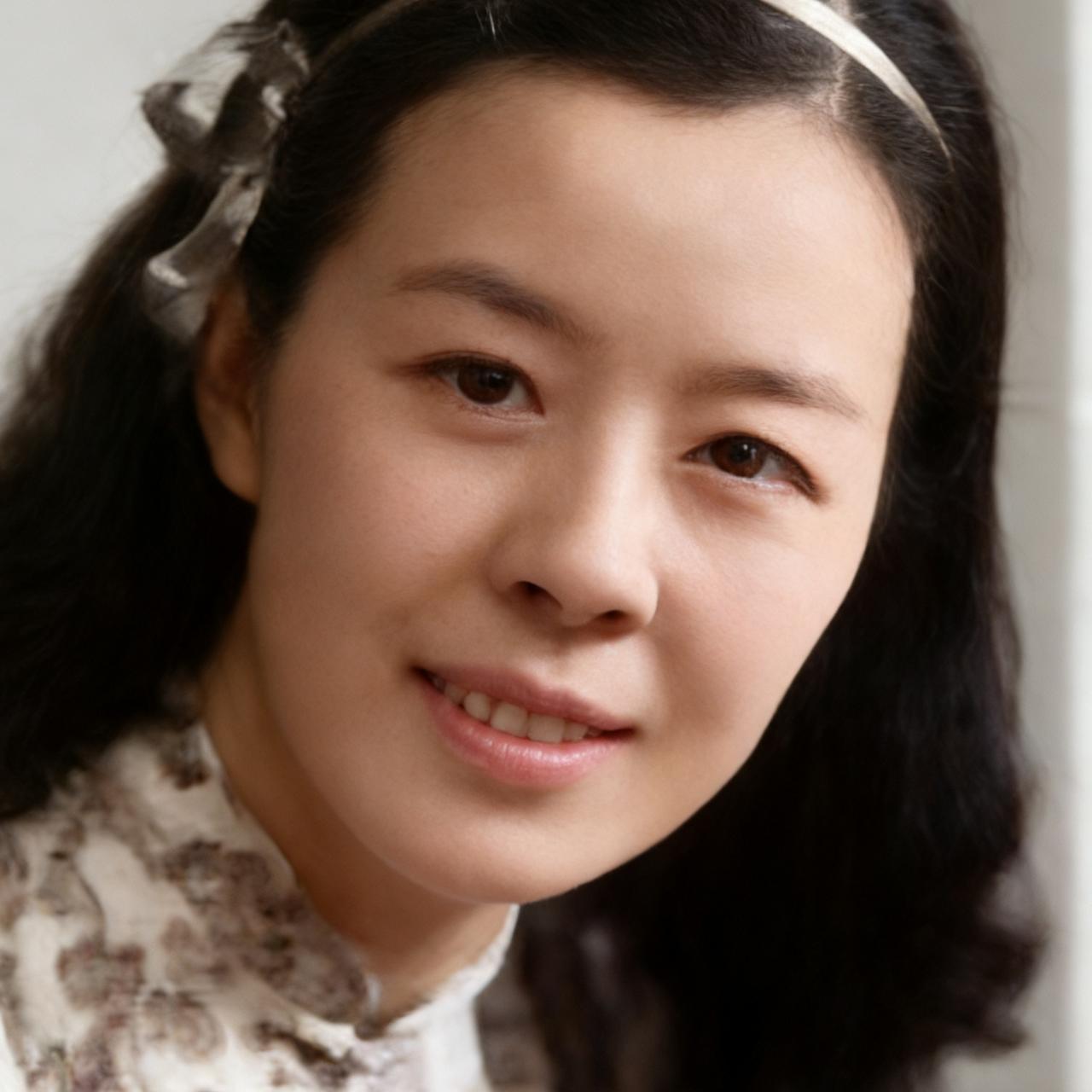 南博女院长曾昭燏，年轻时一张罕见的留影，照片中的她很优雅，一颦一笑透露出大家闺秀