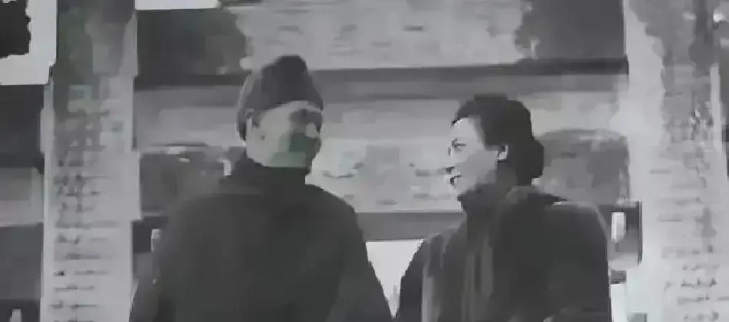 1946年戴笠葬身火海，蒋介石赶到现场只看了一眼焦尸，转身就盯着宋美龄问了句：“是你安排的？”难道这