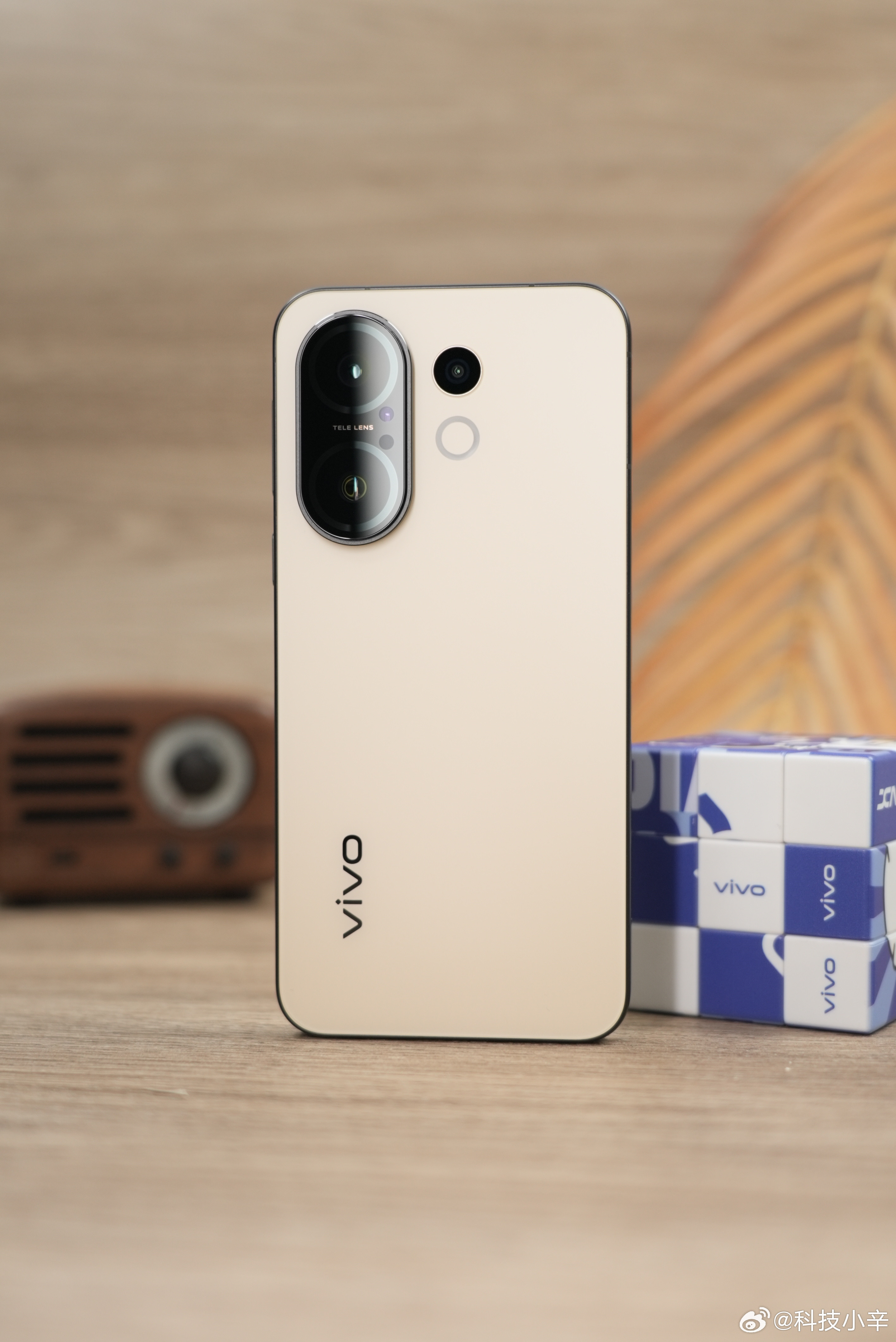 vivoS30Promini「柠檬黄」TECHMAN图赏多彩小直屏，金属