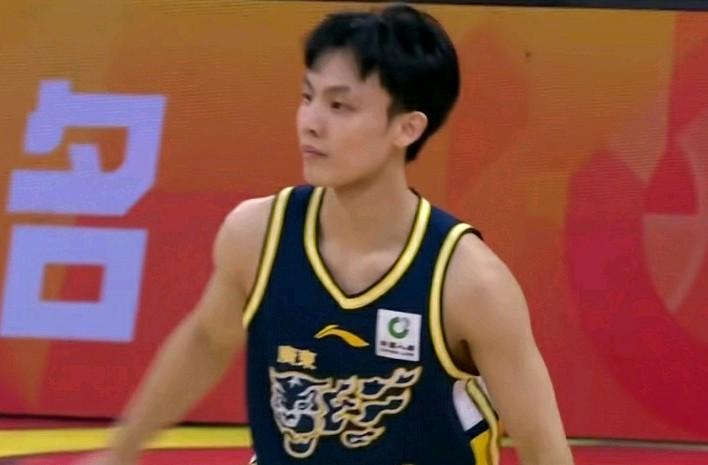 数据不会说谎：广东东阳光豪取6连胜，2点铁打的事实不得不说……1：徐杰狂飙2