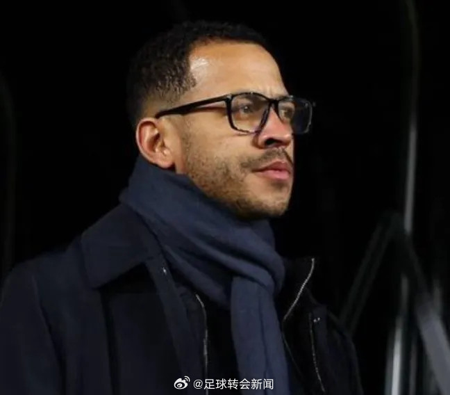 罗塞尼尔在接受KieranGill采访时谈到了恩佐的未来问题。切尔西主帅说：“