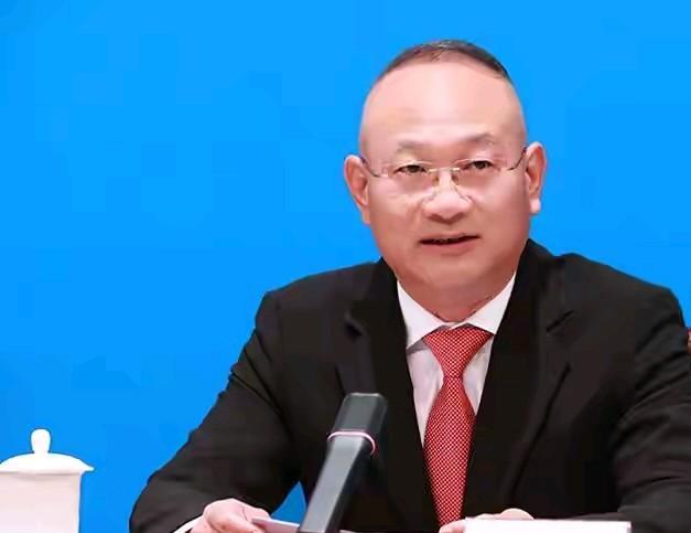 教育部：老师可凭“中国教师”电子工作证享受消费专属优惠。教师节的本质，应该是让