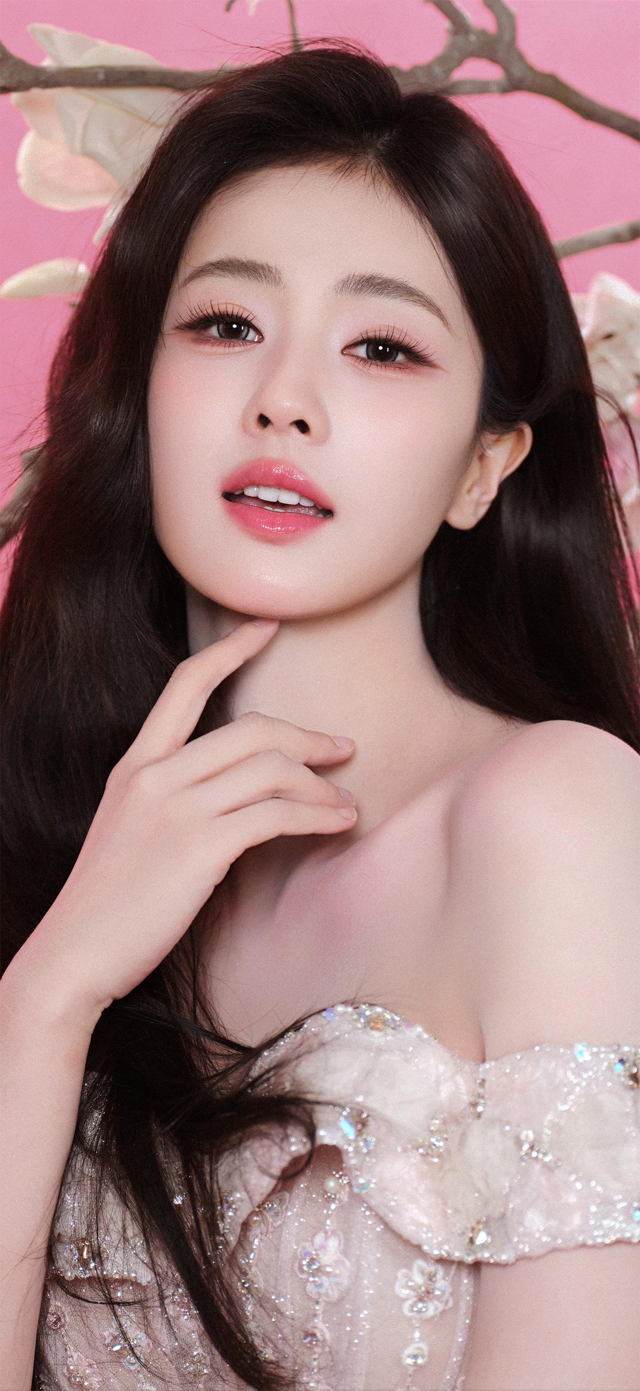 美女壁纸-第6112期-白鹿