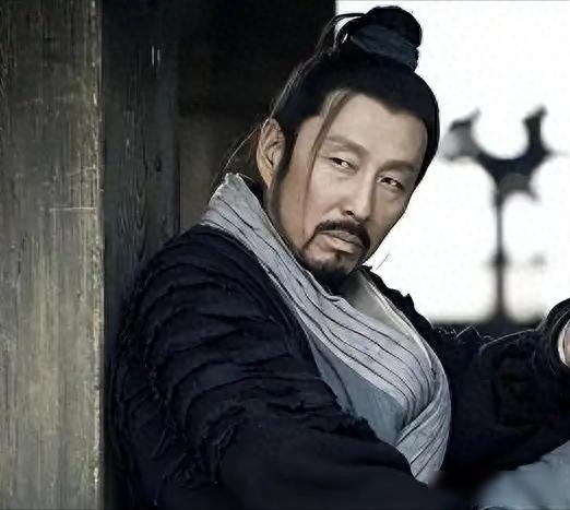 刘邦八个儿子，最宠的是刘如意，最嫌弃的偏偏是太子刘盈——说他软，不像自己。恨不得