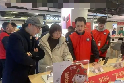 多地紧急叫停国补！万亿补贴成了谁的摇钱树？老百姓根本沾不到光“抢到了！”李大