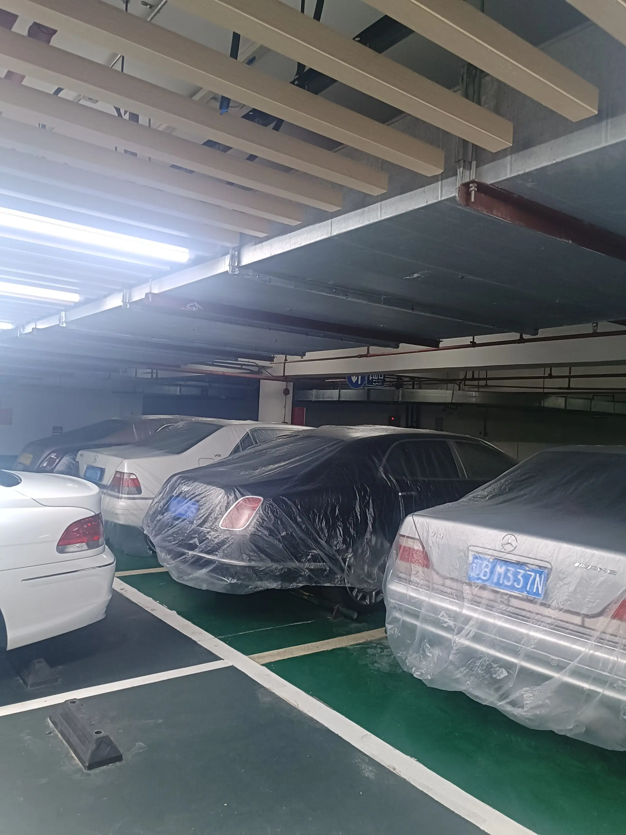 佛山神秘车库 当时买这车，现在没买飞机算家道中落了