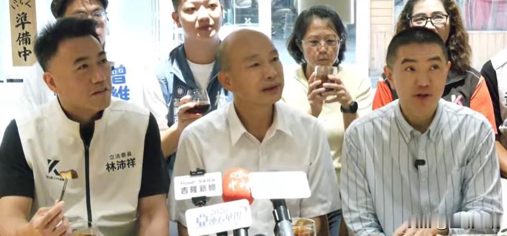 韩国瑜启动辅选计划首站基隆合体谢国梁台立法机构负责人韩国瑜“辅选列车”今天