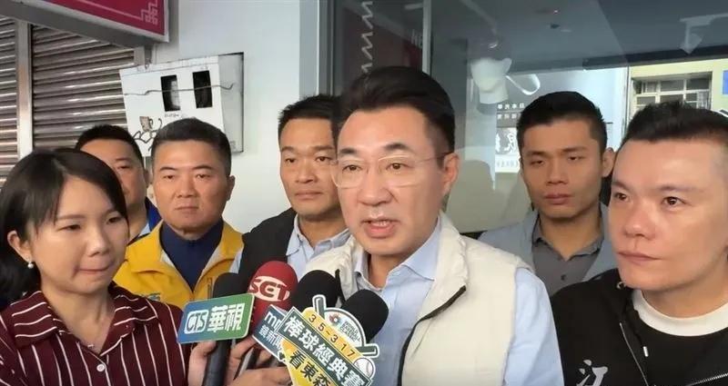 针对国民党副主席萧旭岑称美国在台协会处长谷立言“只比科长大一点”表态，台“立法机