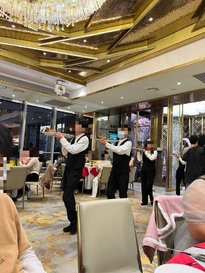 参加婚礼发现鸡臭了，我该说吗！！！
