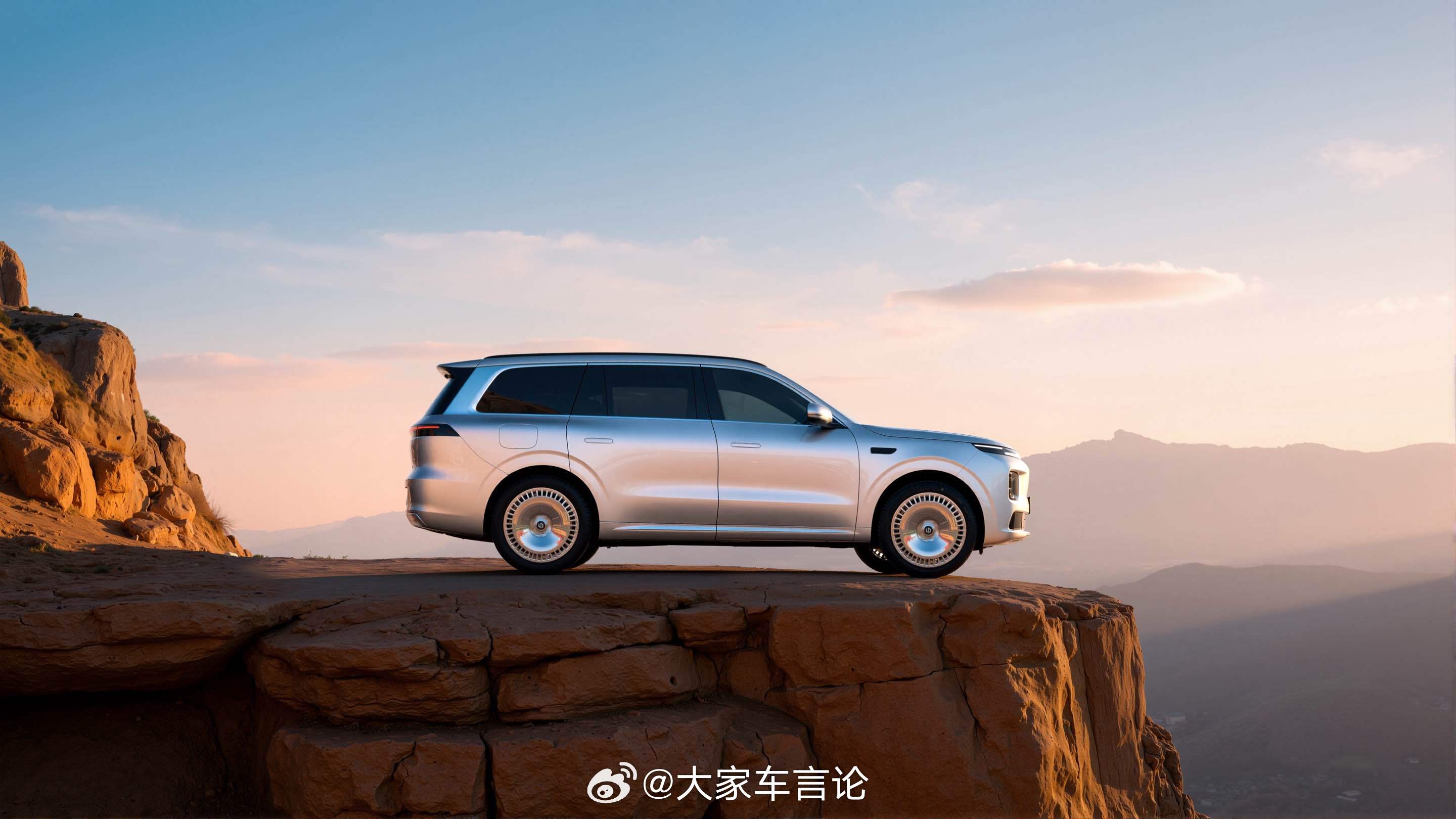 零跑D16？还是D19？气场与体量感都相当足的大型SUV，据说车长超过5.2