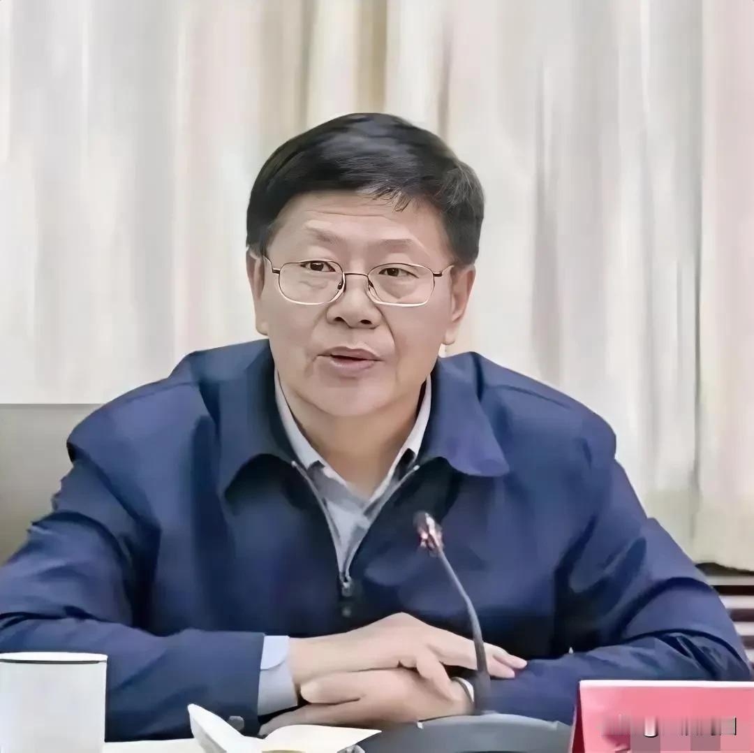 内蒙古自治区人大财经委员会原副主任委员魏栓师，一场酒宴让他彻底翻了船！5月7日晚