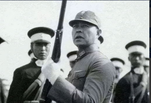1938年，张自忠手下欺负了一个16岁的女孩，于是他命令检查所有士兵，结果发现此