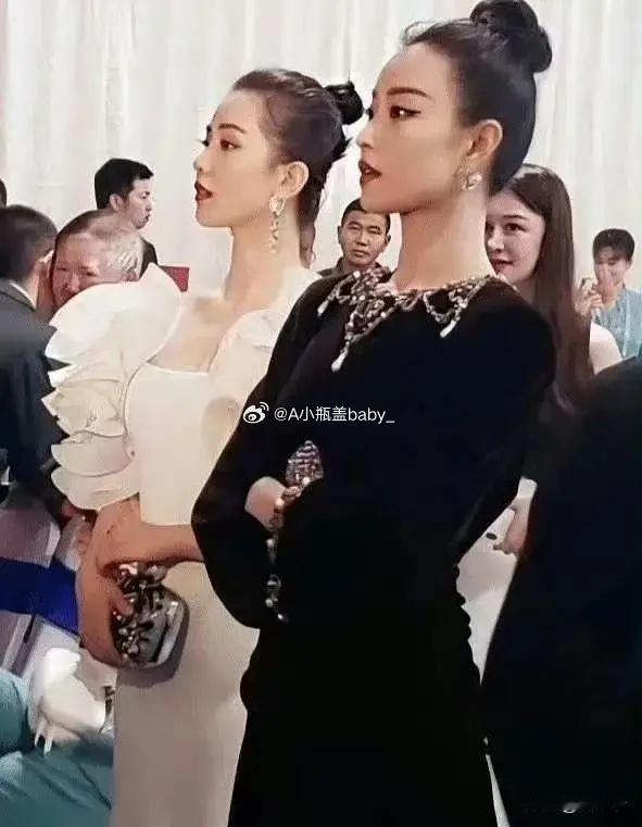 笑死，原来女明星拼命都要做到的天鹅颈也叫梗脖子啊？刘诗诗今天因为优美的天鹅颈再次