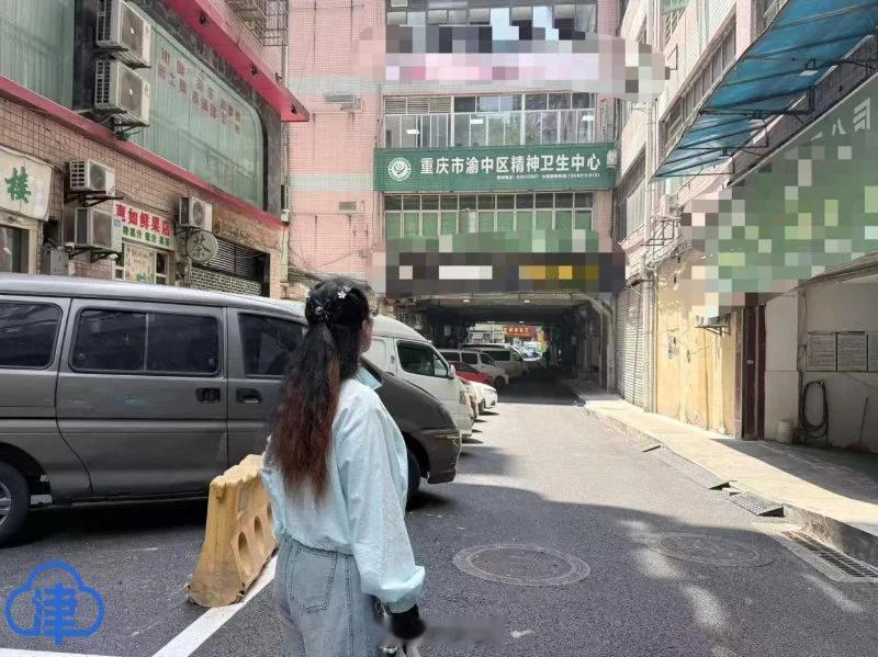 百般辩解无用，硬扛到底！6月8日消息，重庆女子潘红英先后两次被强制送入精神卫生