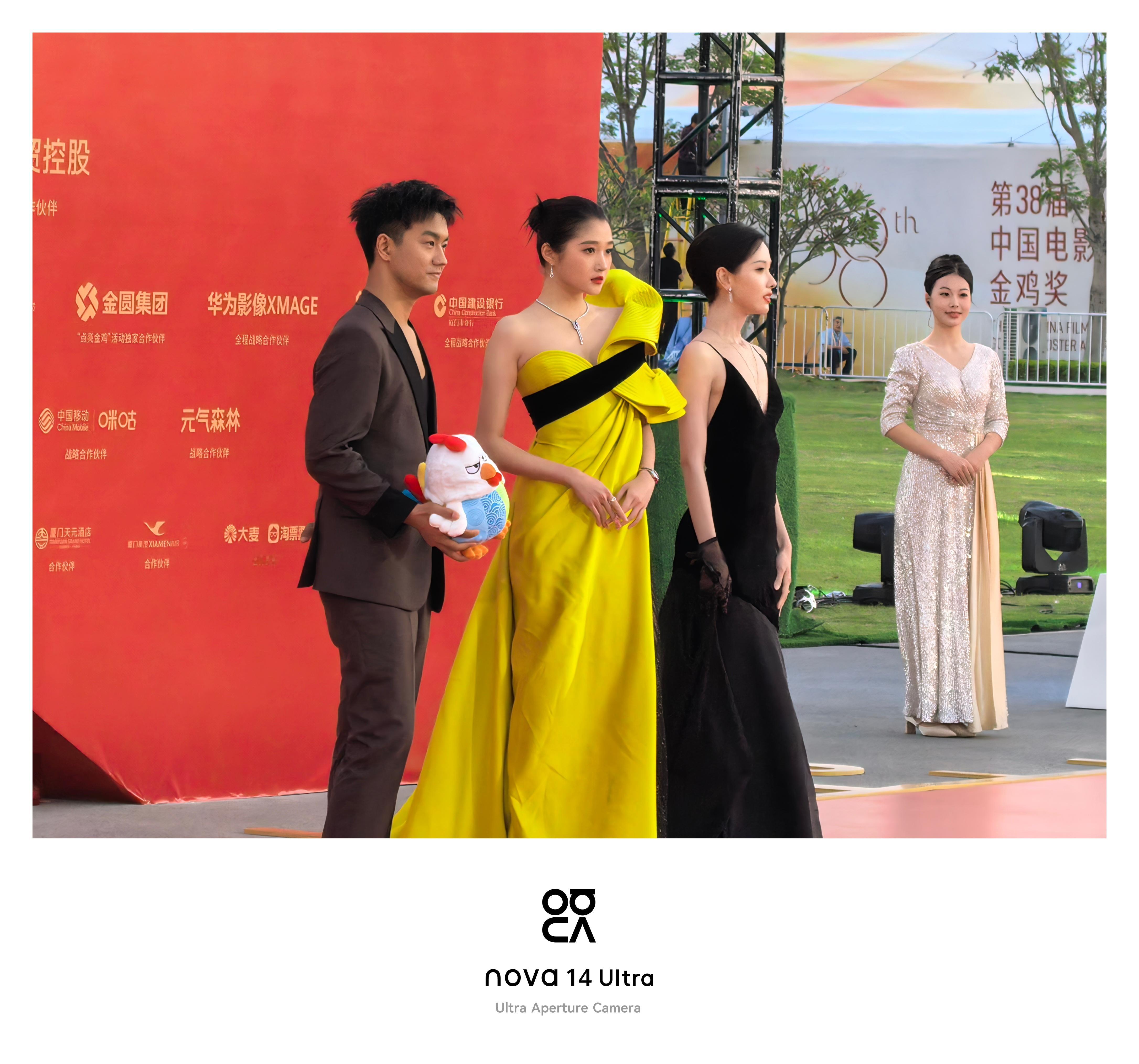 原来手机拍照真的可以把人拍的美上加美，真的可以把追星拉到近在眼前。来瞅瞅关晓彤在