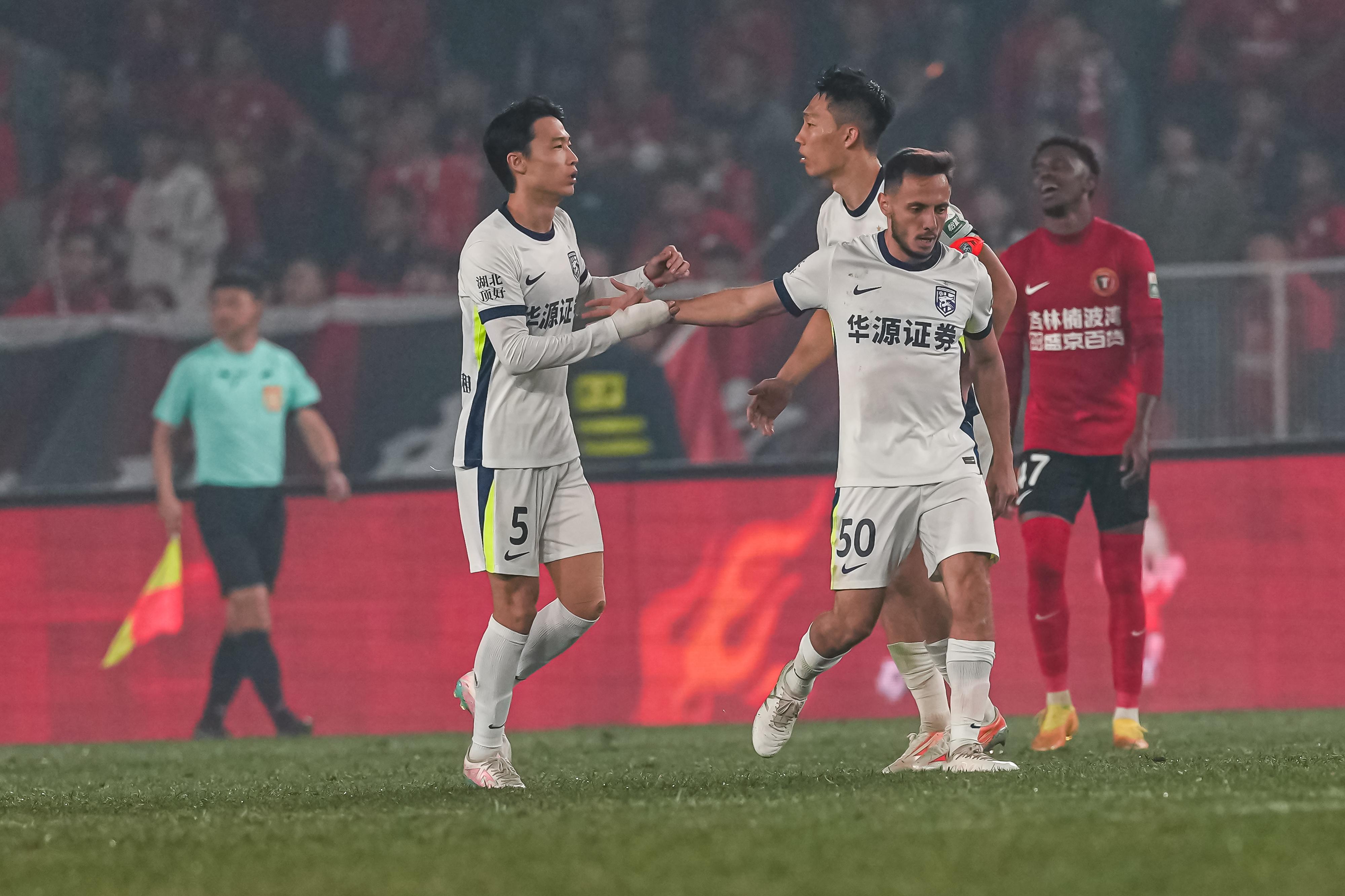中超保级形势分析: 三镇命悬悬崖, 铁人握保级主动权