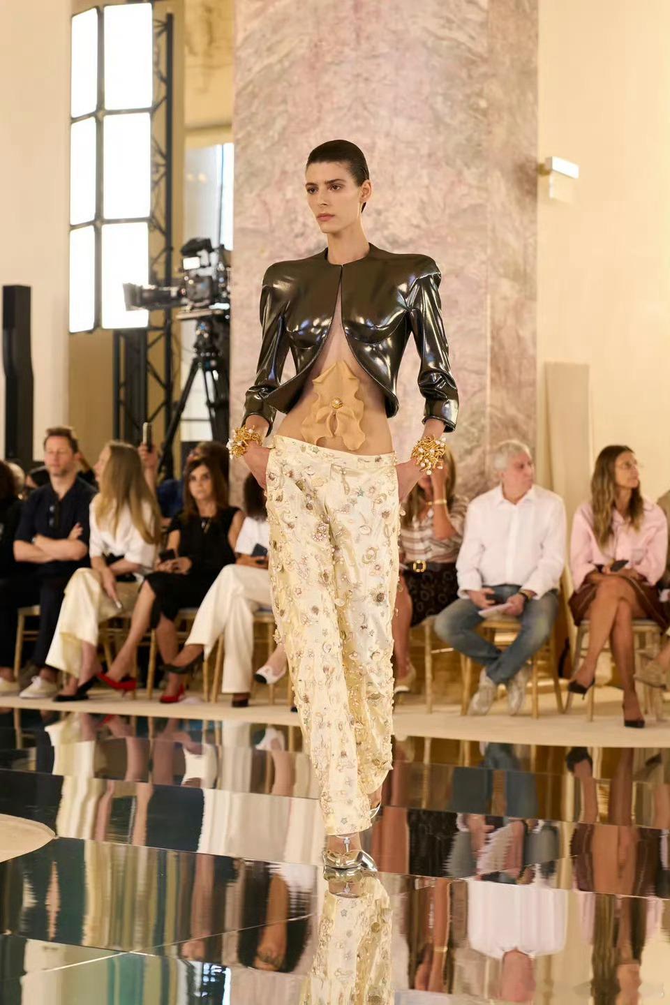 Schiaparelli2026秋冬高定系列🍃这季感觉都马马虎虎巴黎高定时