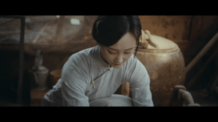 到底拍的有多还原才敢用真名你大概率想问的是电视剧《风与潮》，它不管是剧情史实还是