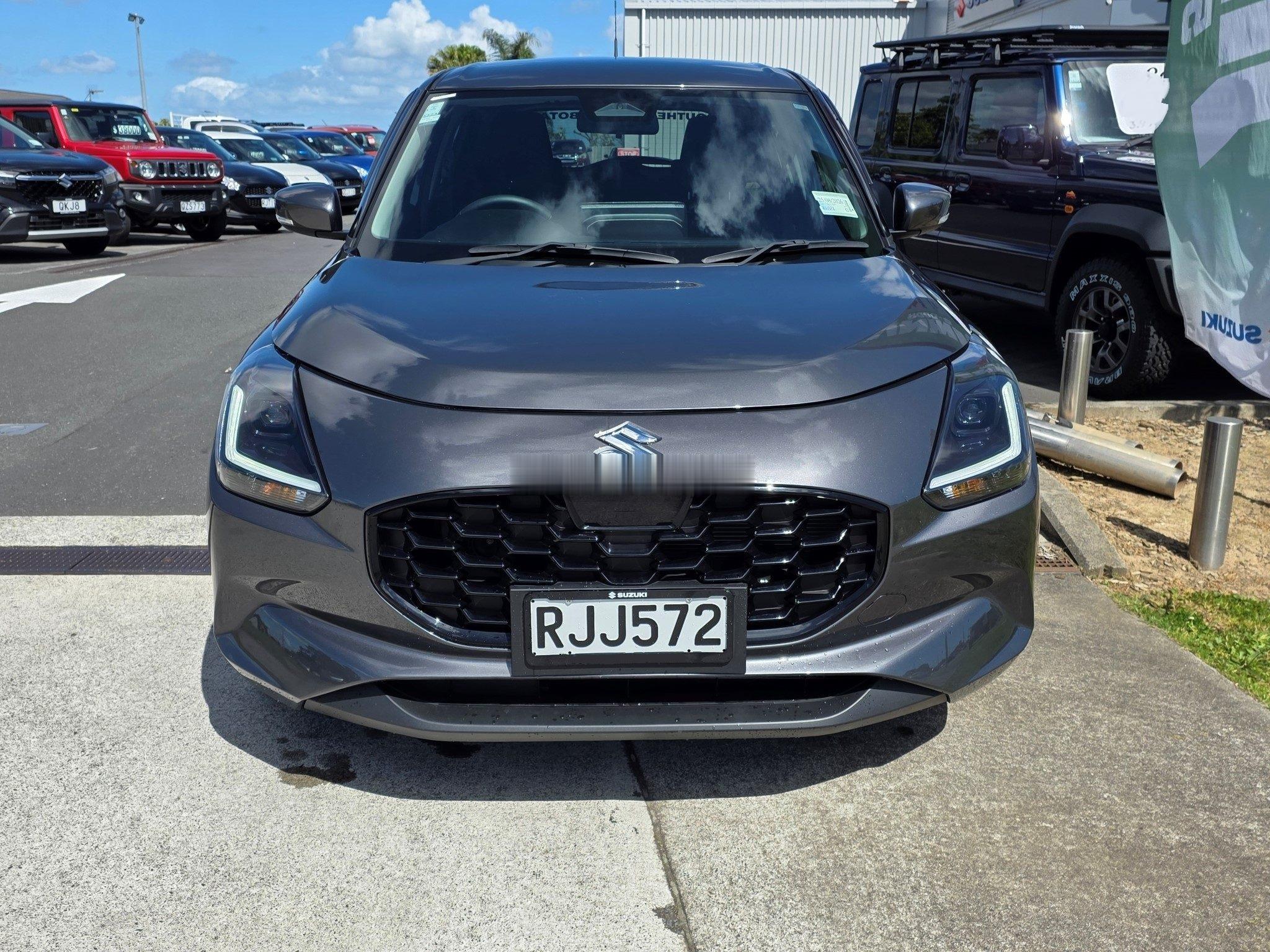 雨燕混动版~~~说是1.2的汽油机+自动挡，但是没看到混动部分的介绍~~~今年在