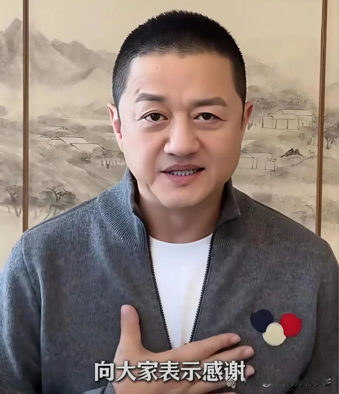 顺境添彩的人遍地都是，困境扶一把的人没几个。李亚鹏昨晚那场直播太揪心，茶叶刚