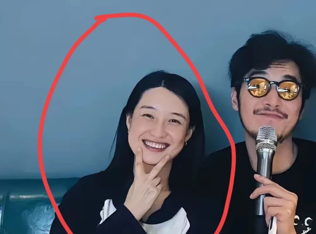 金世佳考上博士的新闻出来后​我好奇查了查金世佳的妻子，真的不查不知道，一查才