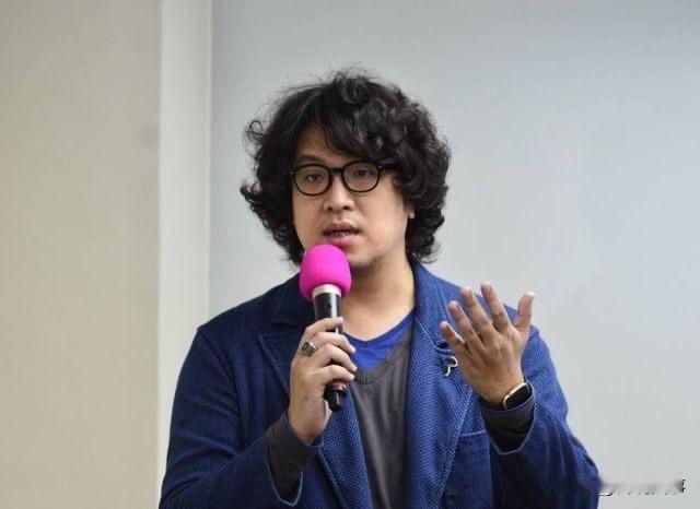 慌了！沈伯洋表态！中时新闻网报道，沈伯洋4日下午在高雄市出席民进党活动时，紧张