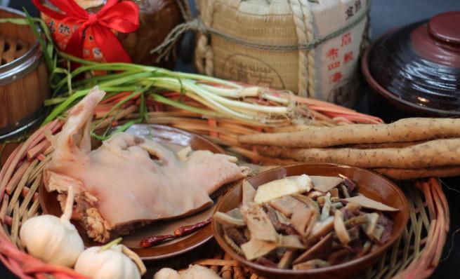冬天喝羊肉汤很补, 羊杂汤这样熬, 不仅营养还很鲜美