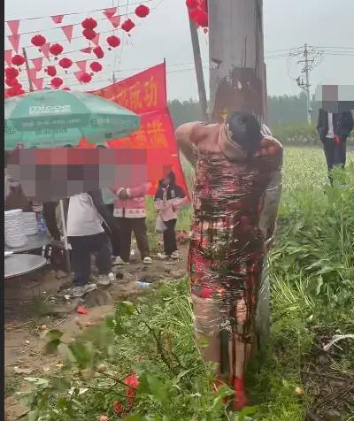 河南开封尉氏县，一场婚礼出了个大洋相。本来是新郎大喜的日子，结果人没进洞房，先被