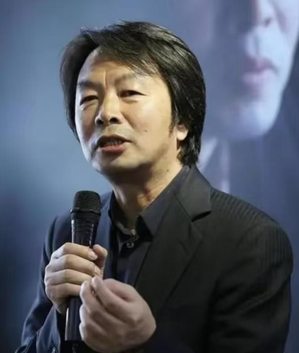 刘震云说："真正的高人，都非常冷酷无情，明知道别人有危险，也不会提醒；明知道别人